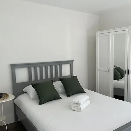 Proche Lausanne: Studio Bien Equipe *