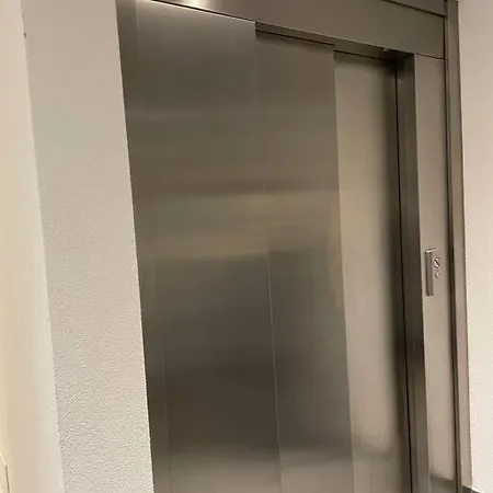 Proche Lausanne: Studio Bien Equipe