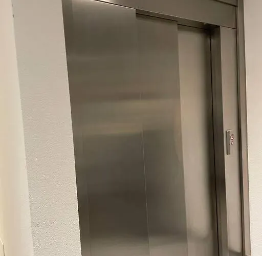 Proche Lausanne: Studio Bien Equipe