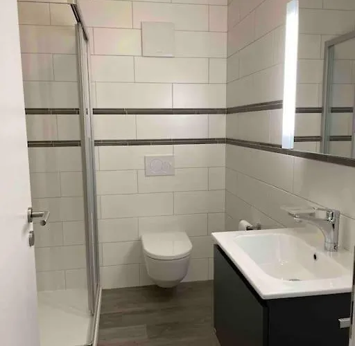 Proche Lausanne: Studio Bien Equipe Apartman *